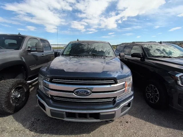 Used 2020 Blue Ford Lariat image 2