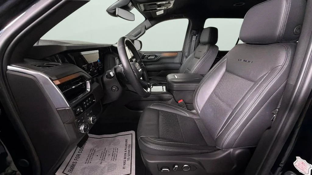 Certified Used 2025 Onyx Black GMC Denali image 17