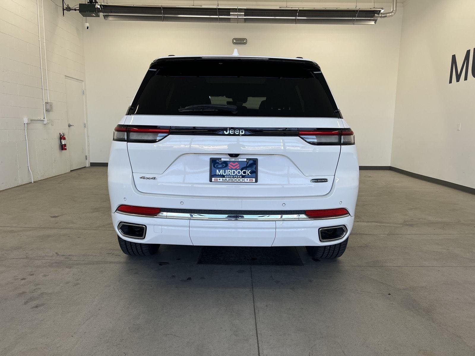 2022 Jeep Grand Cherokee Overland - Photo 12
