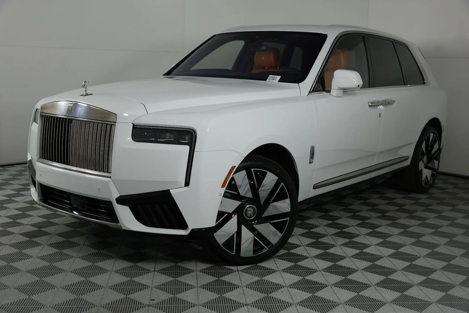 New 2026 Arctic White Rolls-Royce  image 39