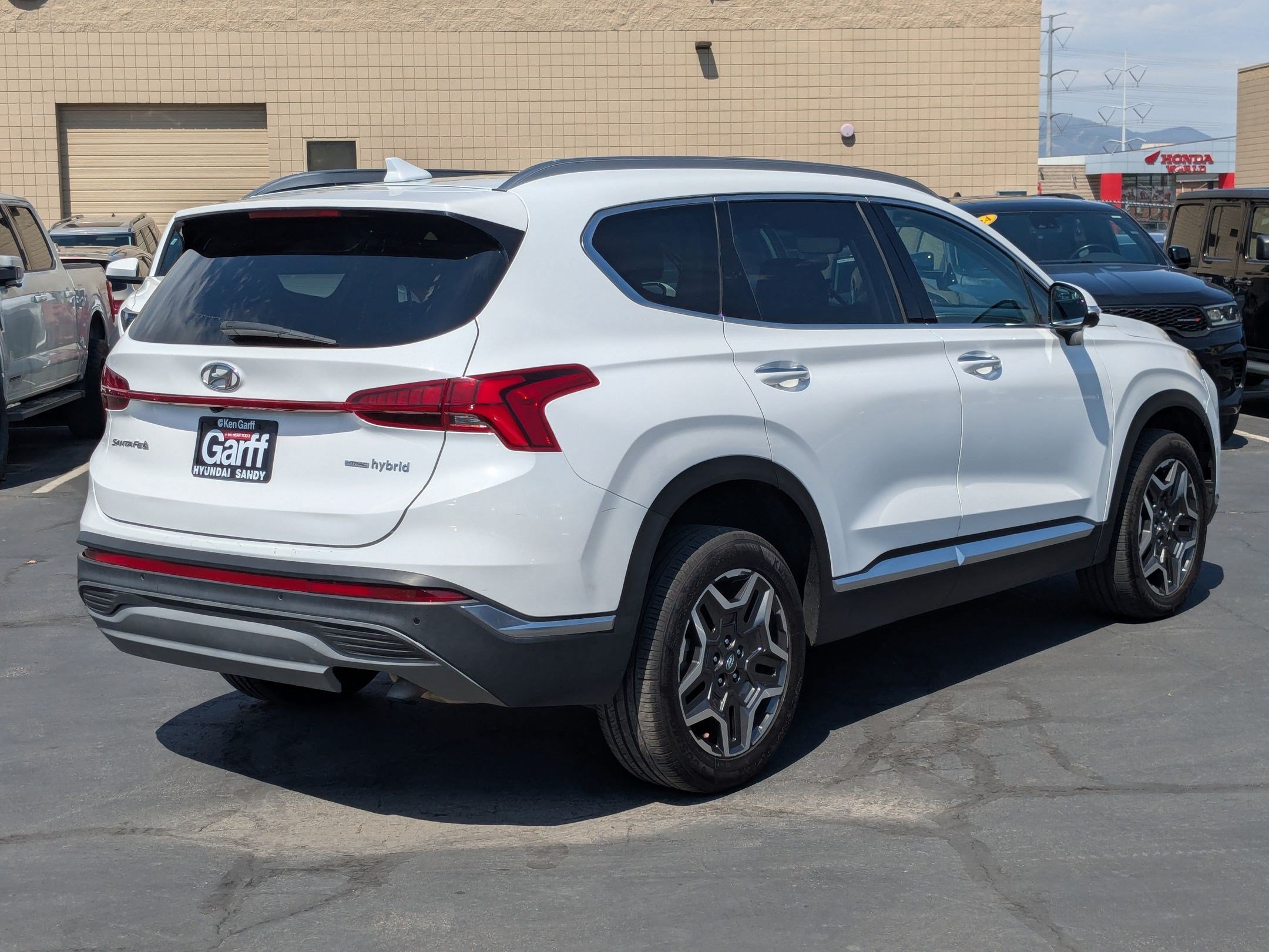 2023 Hyundai Santa Fe SEL Premium HEV - Photo 3