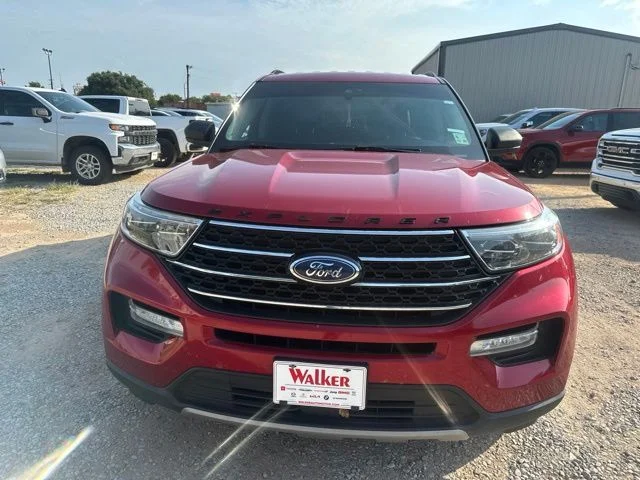 Used 2021 Red Ford XLT image 4