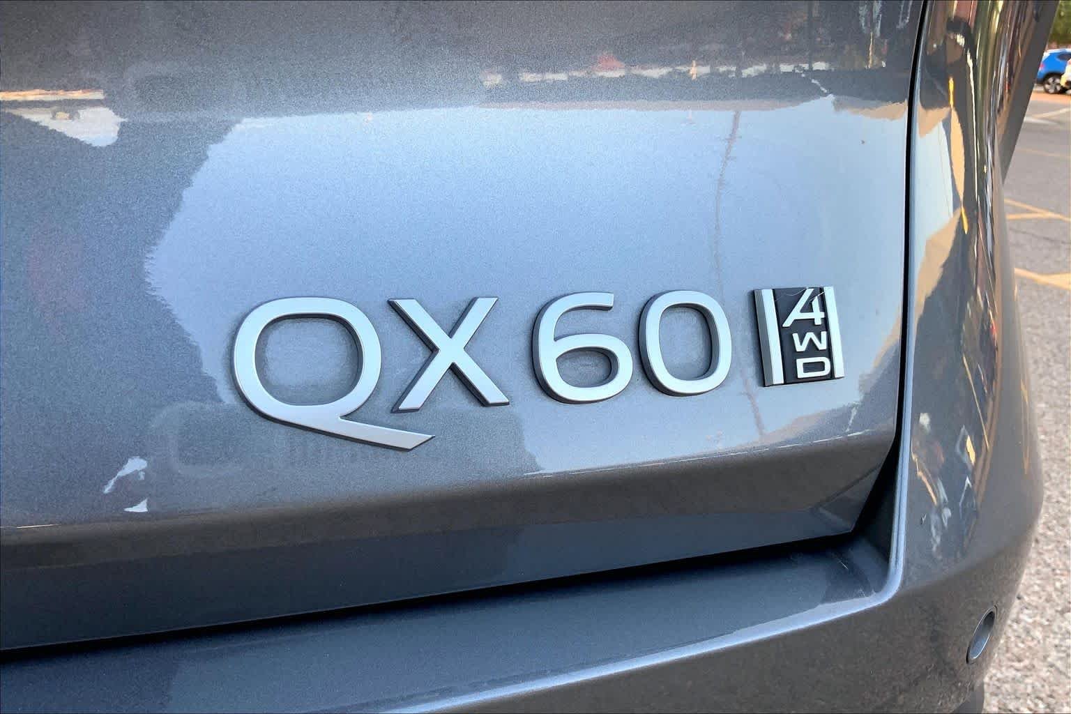 Used 2026 Graphite Shadow INFINITI LUXE image 9