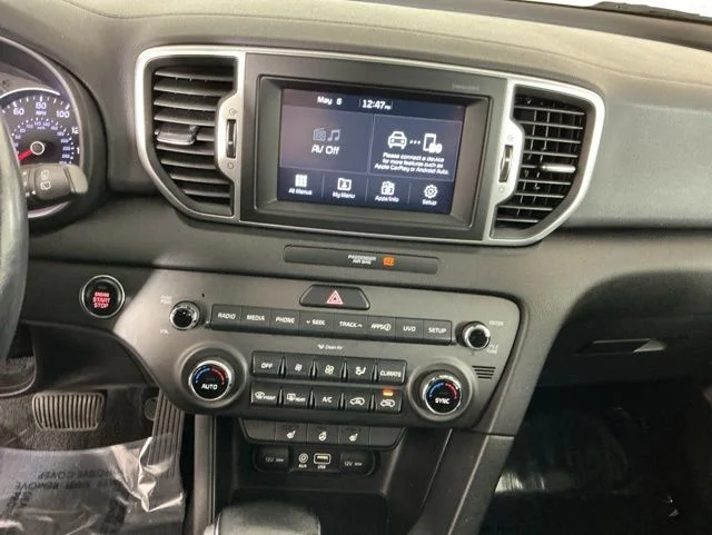 Used 2017 Red Kia EX image 18
