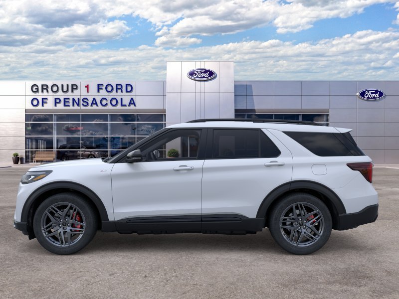 New 2026 Space White Metallic Ford ST-Line image 3