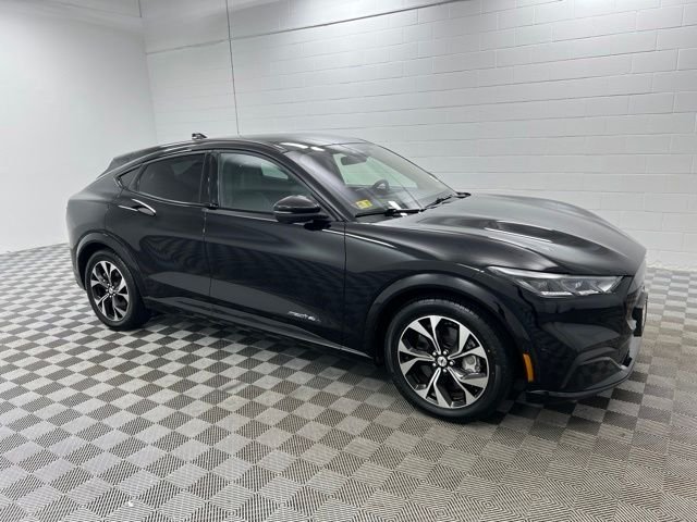 Used 2023 Black Ford Premium image 4