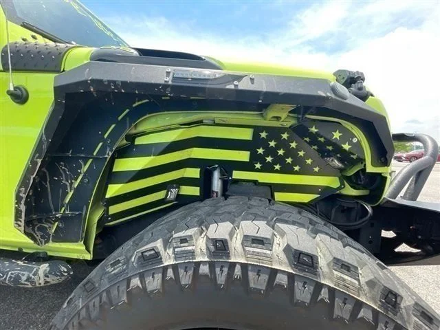 Used 2016 Green Jeep Unlimited Sahara image 3