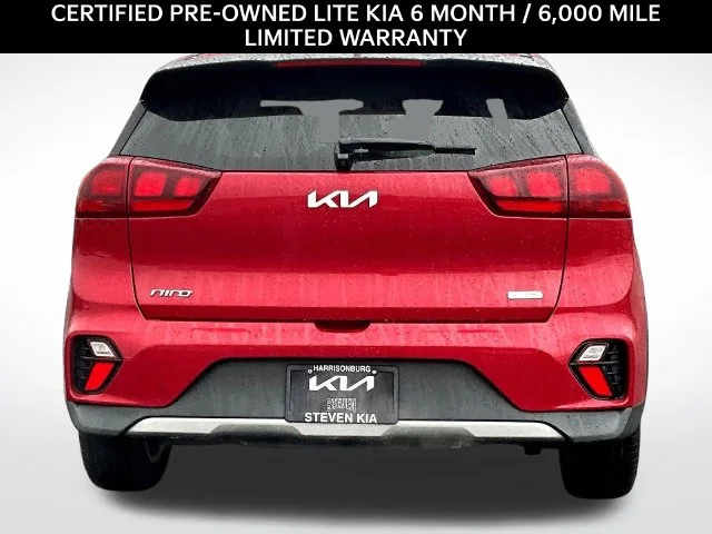 Used 2022 Red Kia LXS image 5