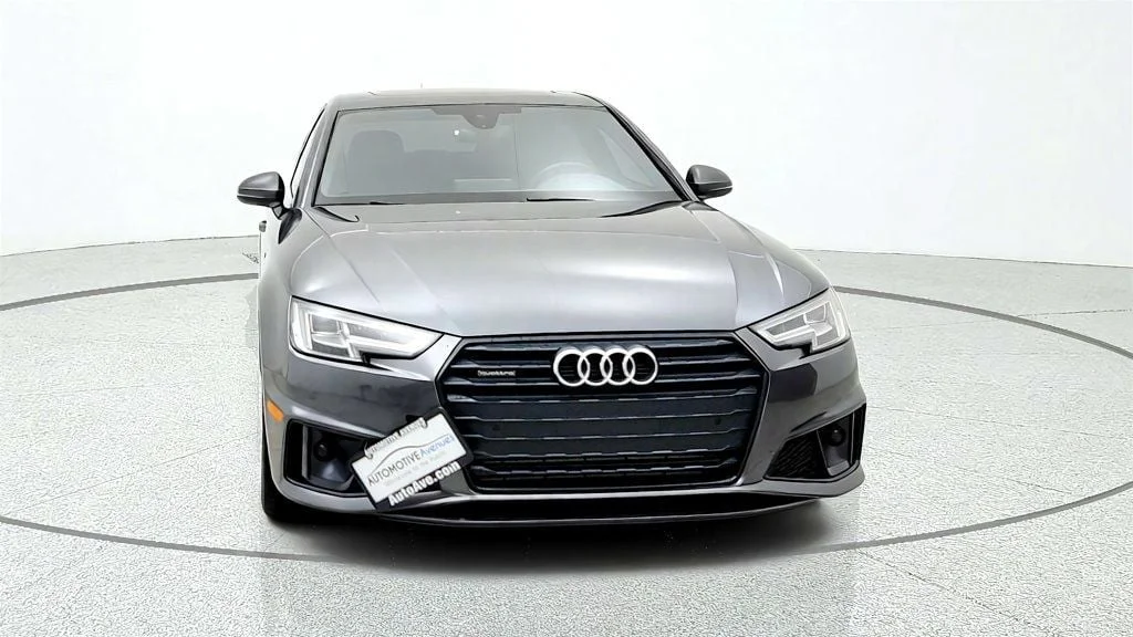 Used 2019 Daytona Gray Pearl Effect Audi Premium Plus 45 TFSI quattro w/ Black Optic Plus Pkg & B&O Sound image 2