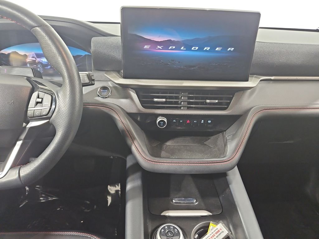 2025 Ford Explorer ST-LINE - Photo 18