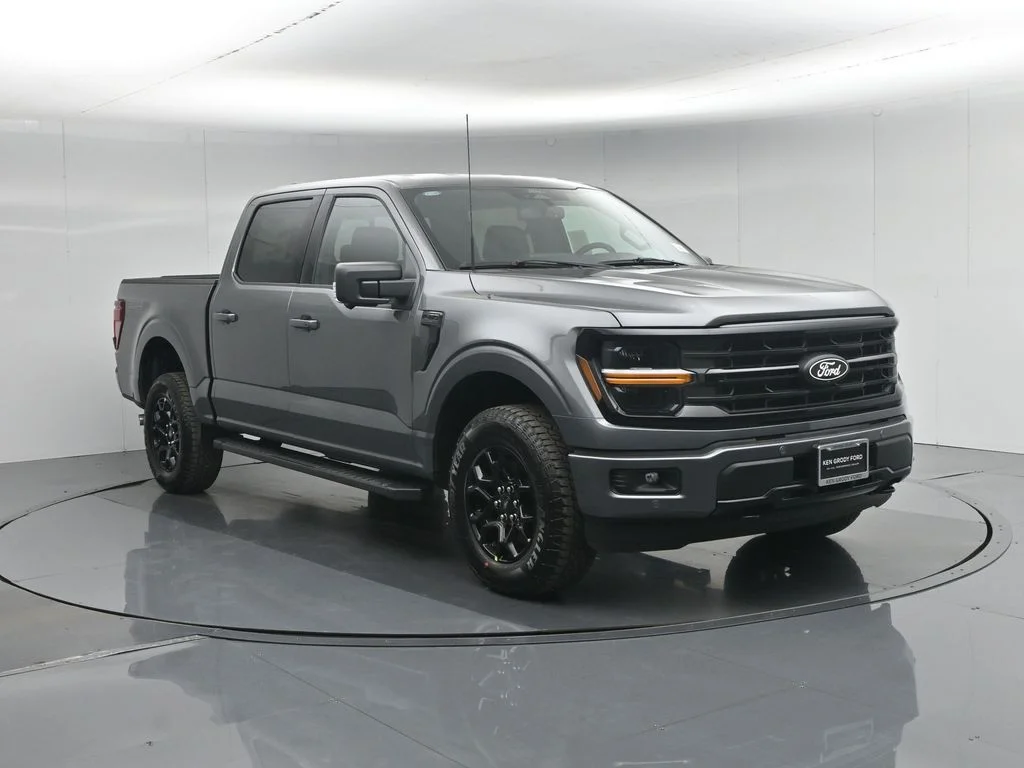 New 2026 Carbonized Gray Metallic Ford XLT image 57