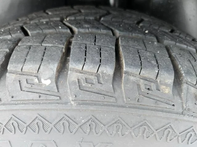 Used 2015 Gray Ford SEL image 28