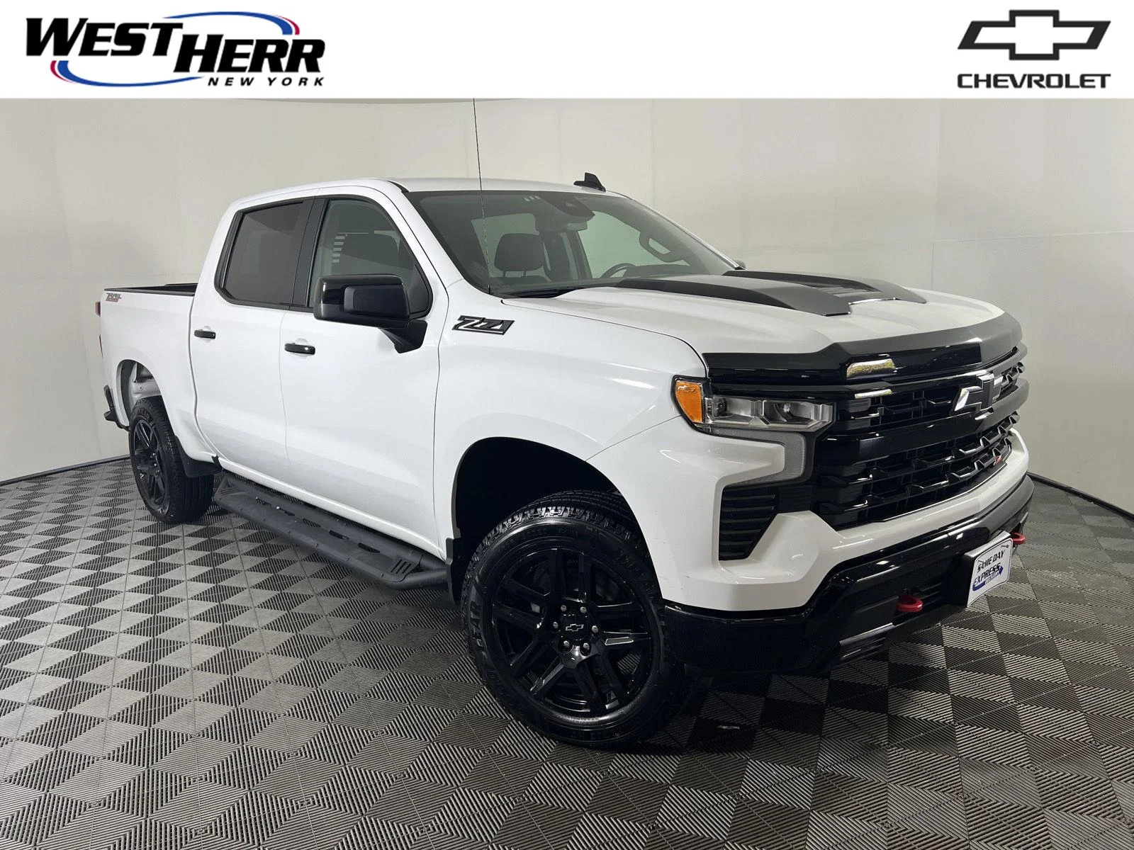 Used 2024 Summit White Chevrolet LT Trail Boss image 1