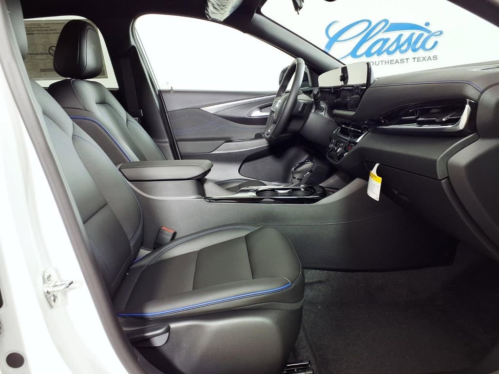 2026 Buick Envista Sport Touring - Photo 11
