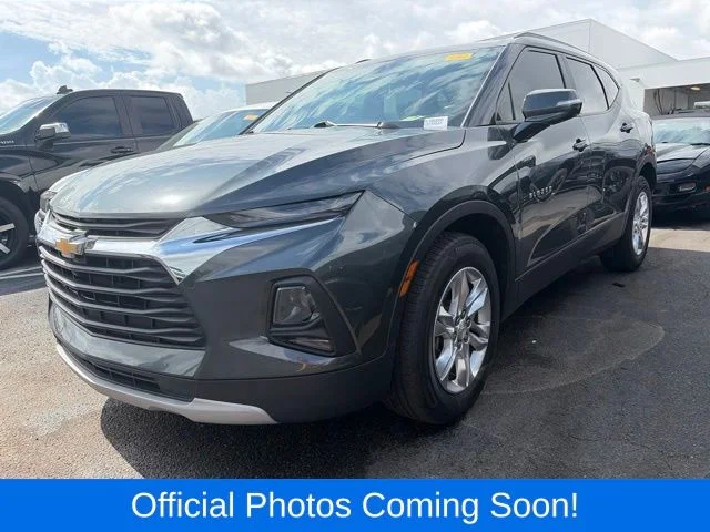 Used 2020 Gray Chevrolet LT image 2