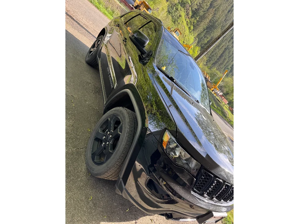Used 2018 Diamond Black Jeep Upland image 2