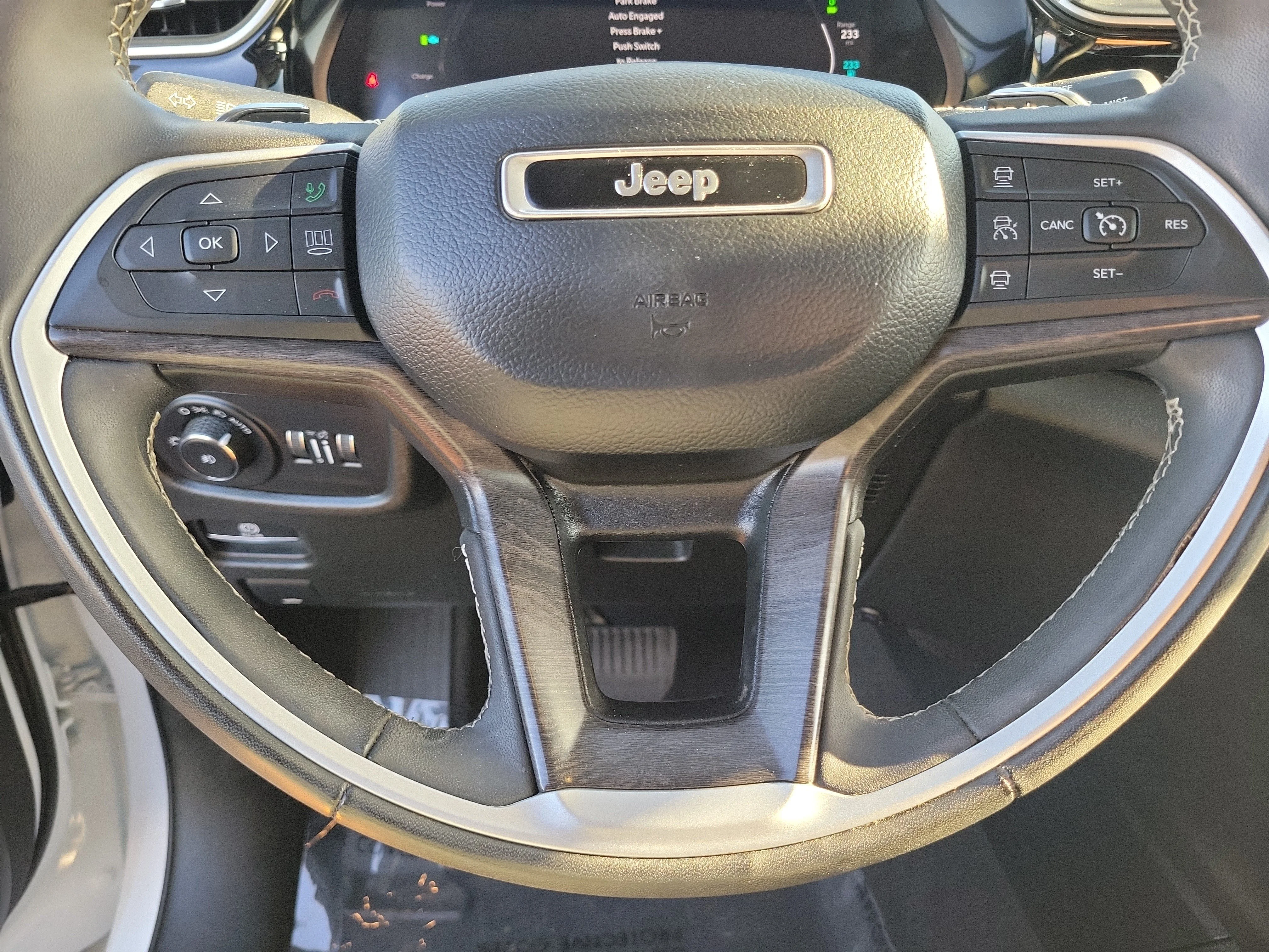 Certified Used 2022 White Jeep 4xe image 24