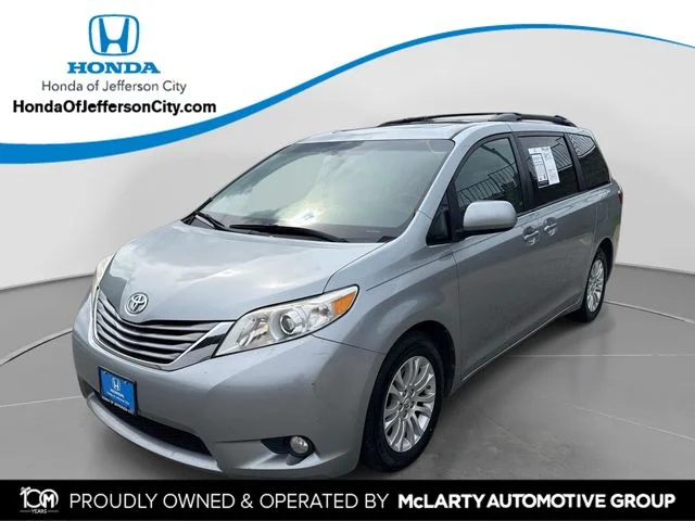 2017 Toyota Sienna XLE