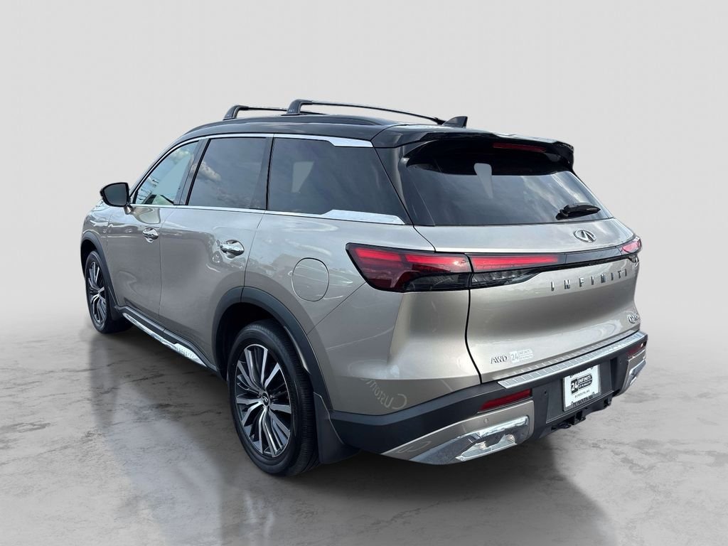 Used 2022 Black INFINITI Autograph image 3