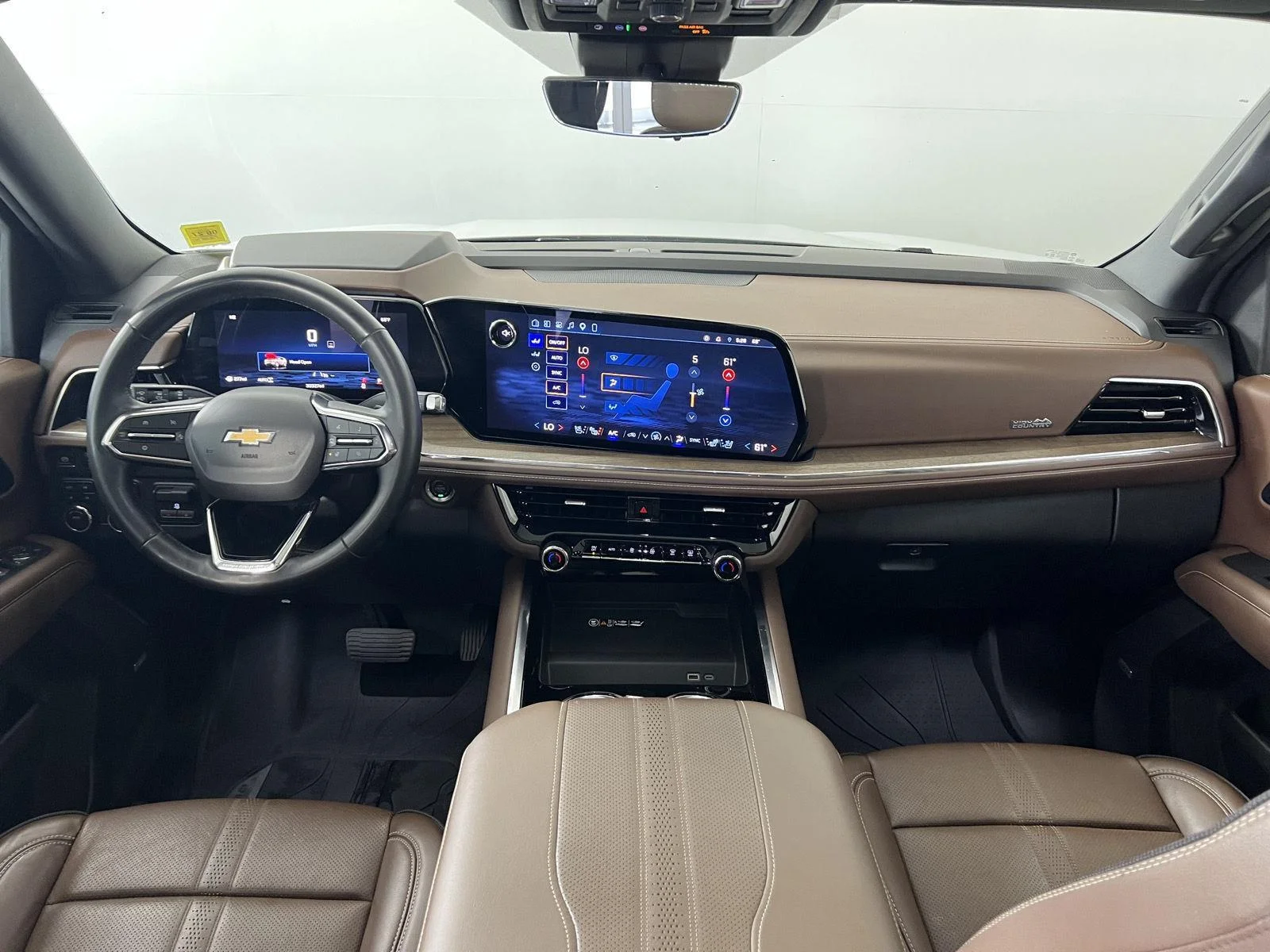Used 2025 Iridescent Pearl Tricoat Chevrolet High Country image 24