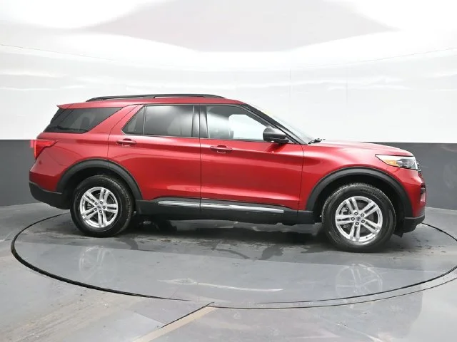 Used 2023 Red Ford XLT image 8