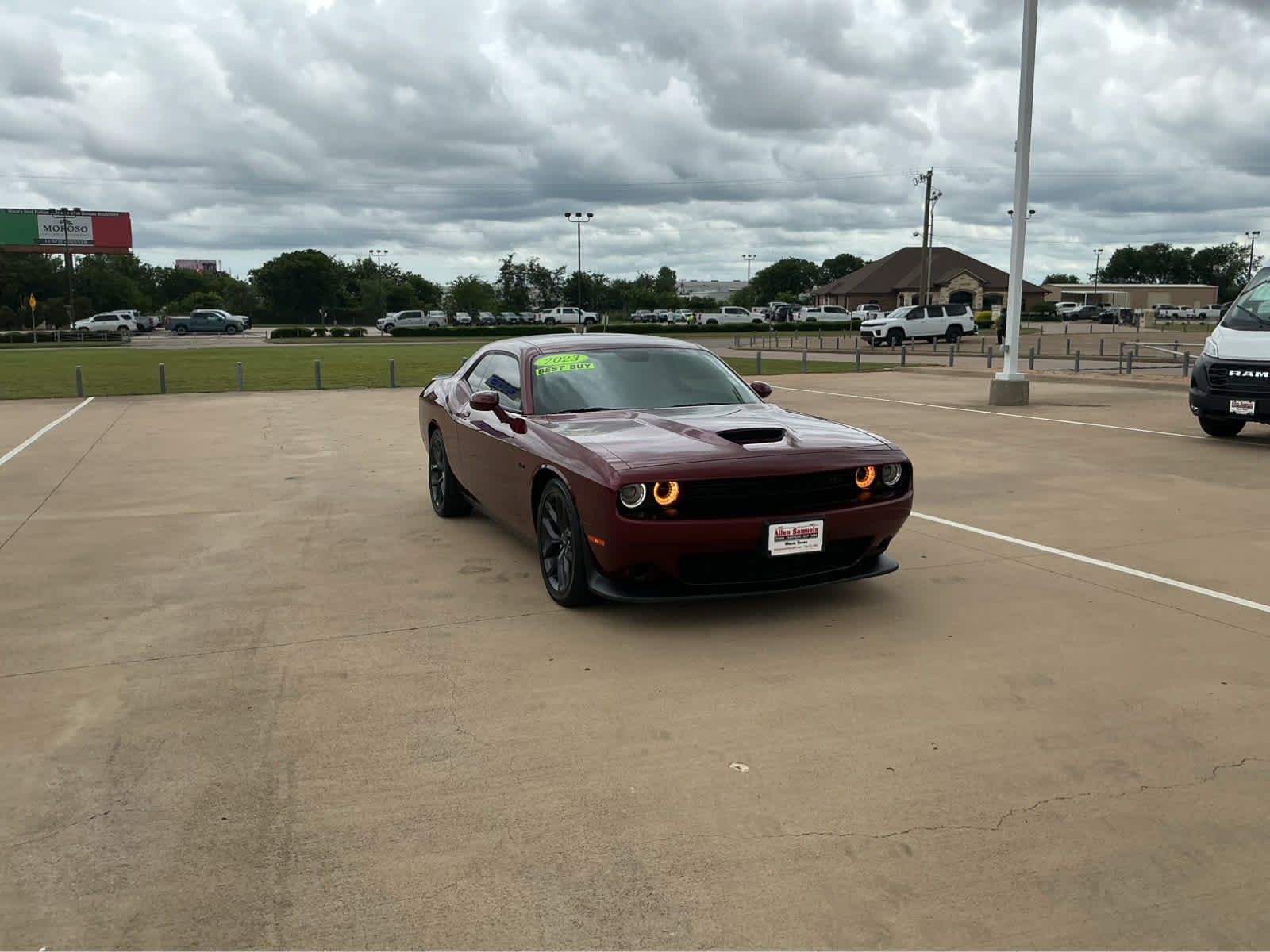 Used 2023 Octane Red Pearlcoat Dodge R/T image 4