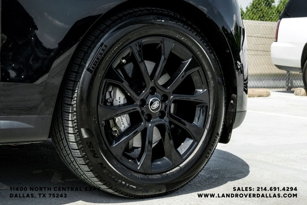 Certified Used 2025 Santorini Black Metallic Land Rover SE image 64