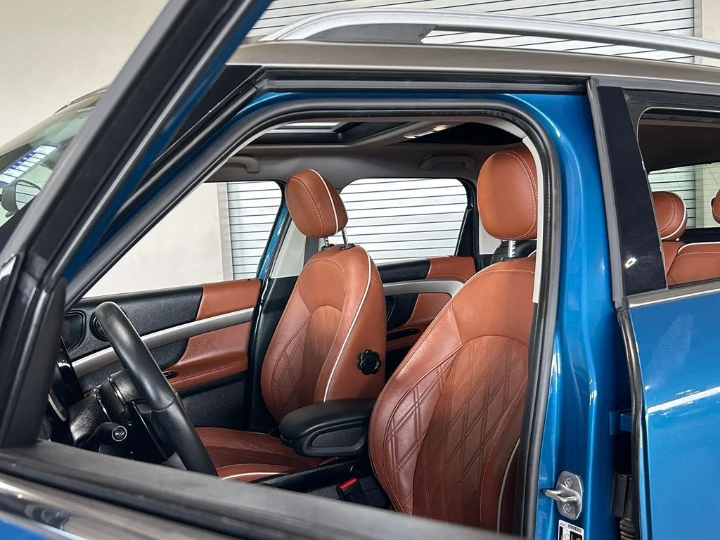 Used 2022 Island Blue Metallic MINI Classic image 14