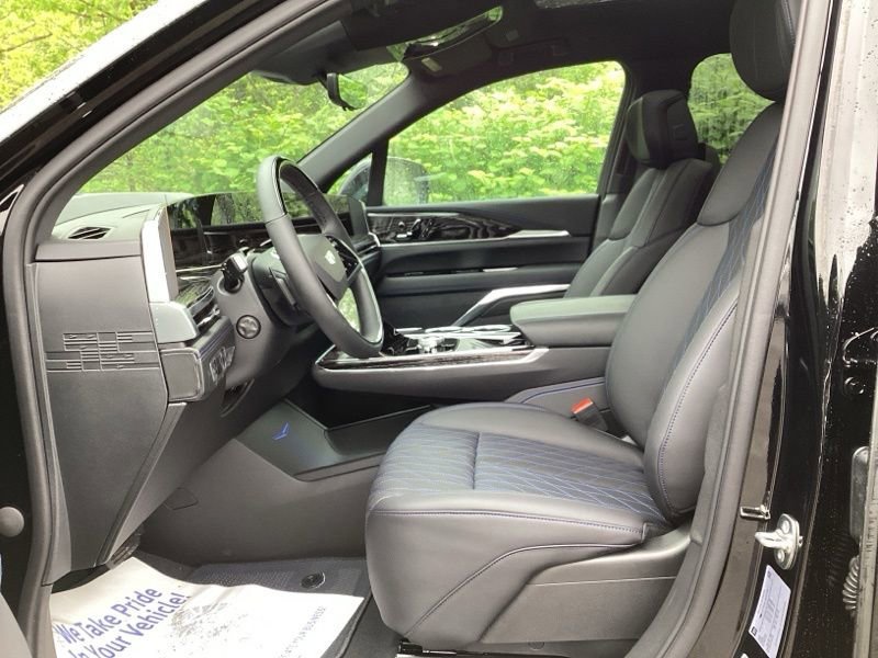 2025 Cadillac Escalade IQ Luxury 1 - Photo 19