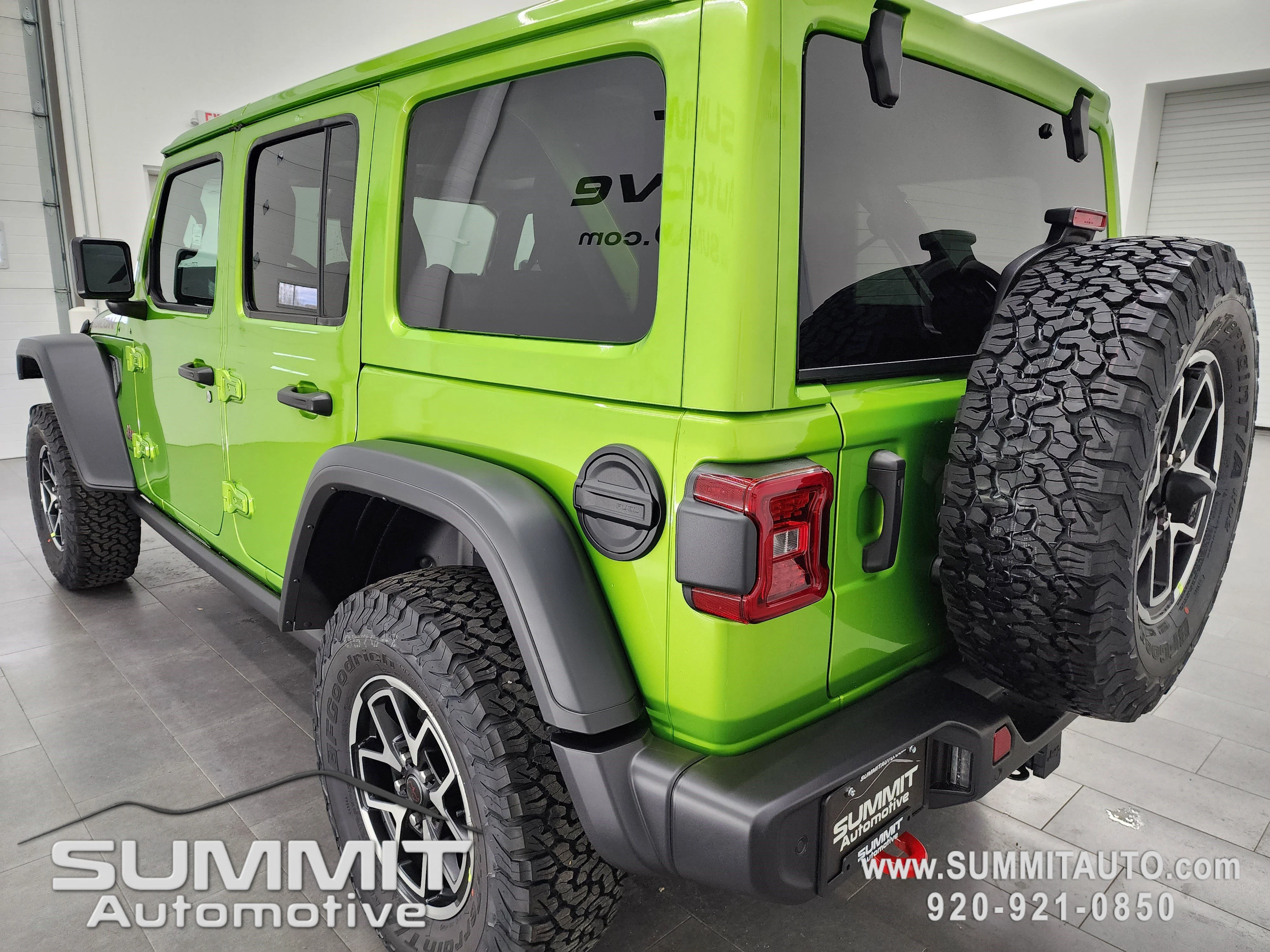 New 2026 Mojito Clear-Coat Exterior Paint Jeep Rubicon image 5