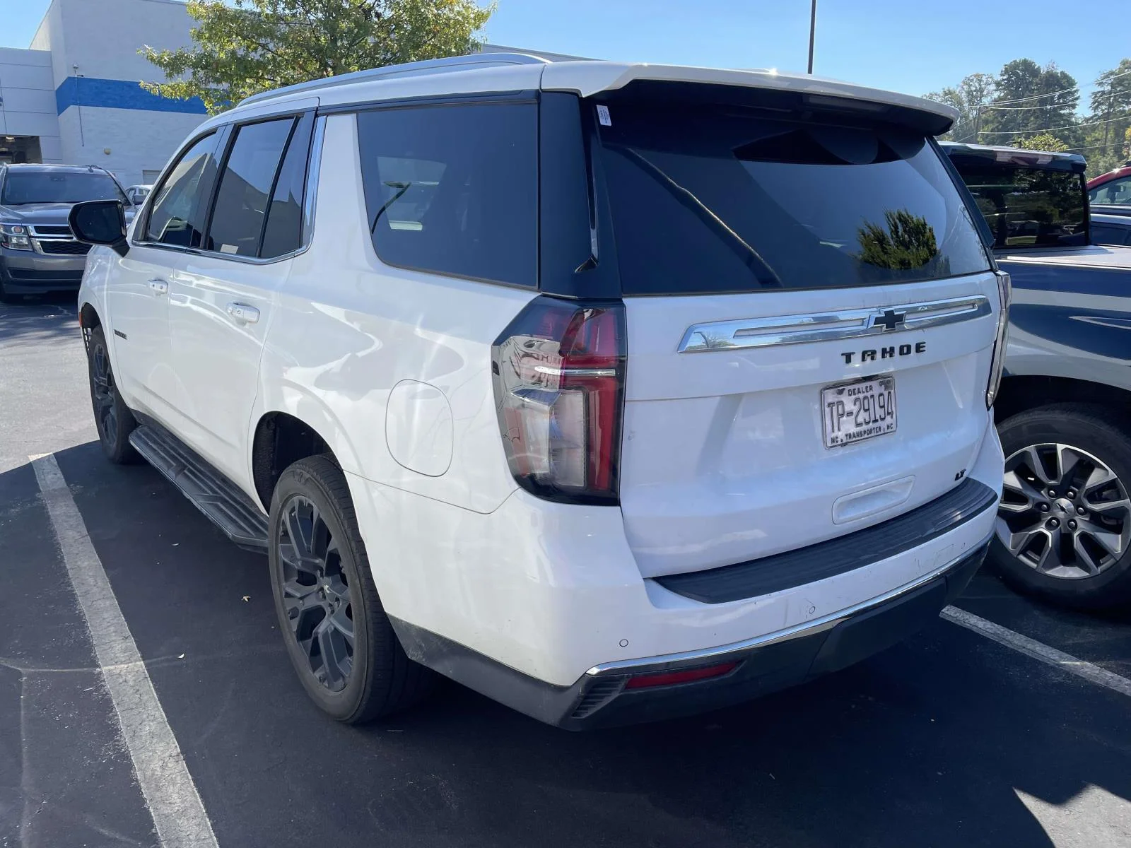 Used 2022 Summit White Chevrolet LT image 4