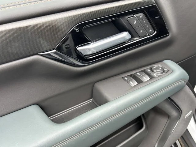 2026 GMC Yukon AT4 - Photo 33