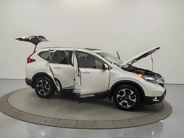 Used 2017 White Honda Touring image 16