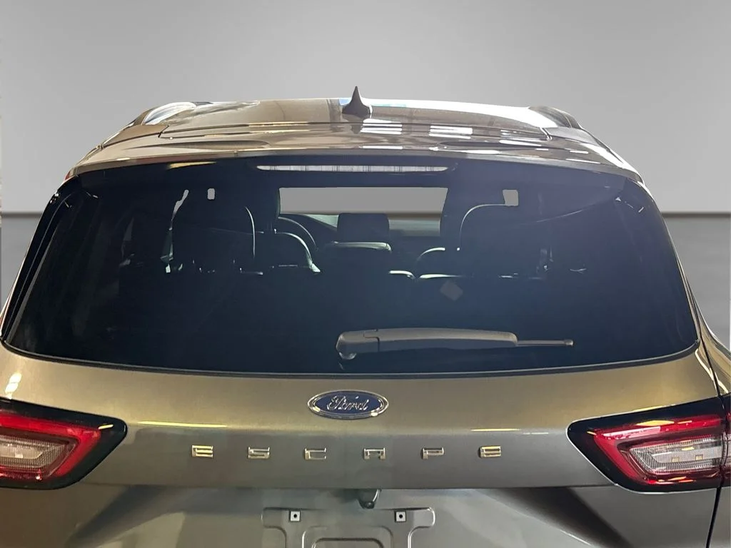 Certified Used 2025 Gray Metallic Ford ST-Line image 18
