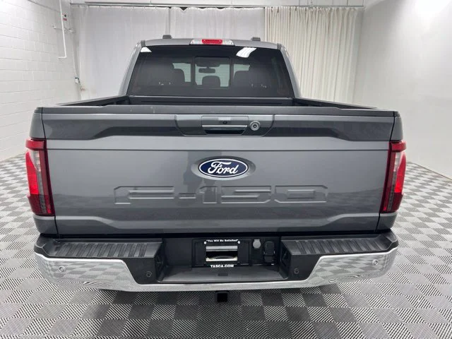 Used 2024 Gray Ford XLT image 7