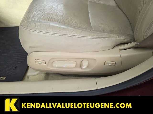 Used 2007 Red Lexus 350 image 24