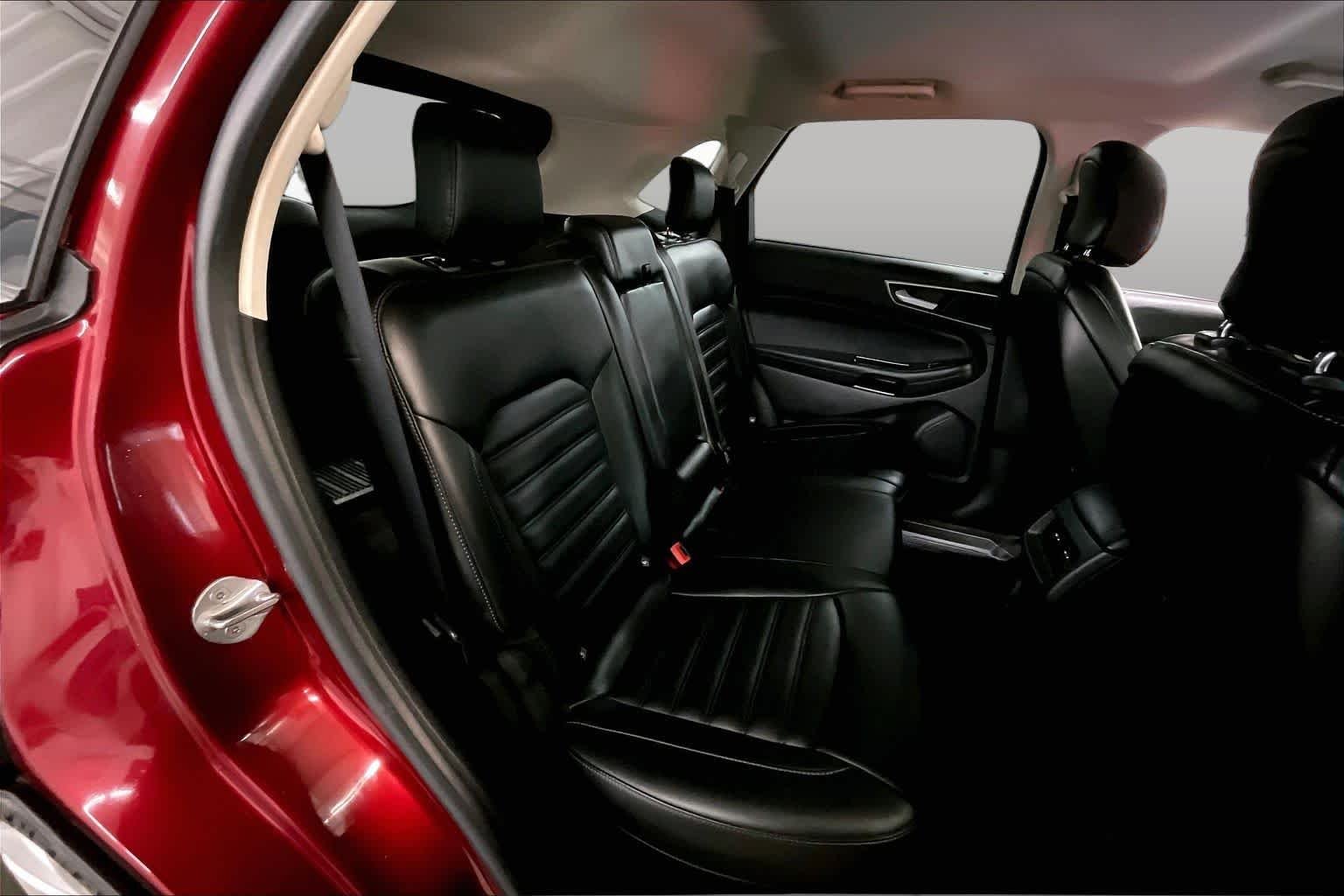 Used 2019 Ruby Red Metallic Tinted Clearcoat Ford SEL image 19