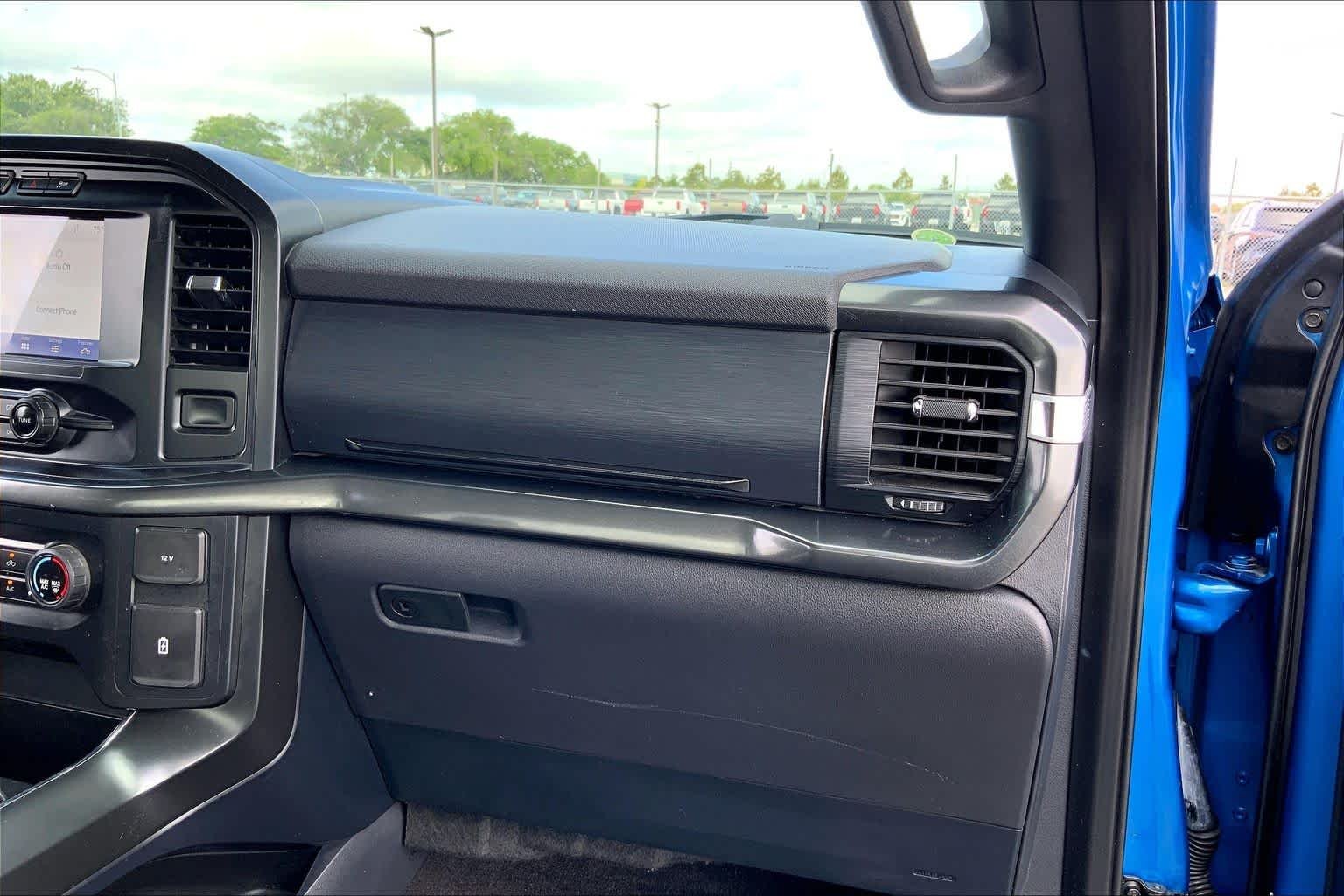 Used 2021 Velocity Blue Ford XL image 18