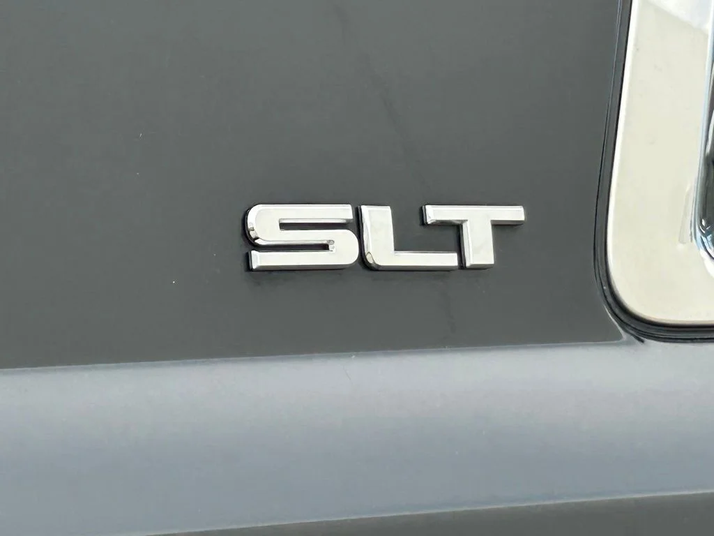 Certified Used 2020 Onyx Black GMC SLT image 22