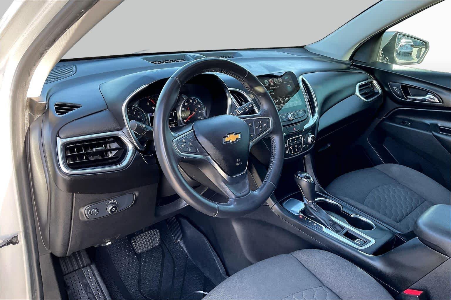 Used 2018 Silver Ice Metallic Chevrolet LT image 16