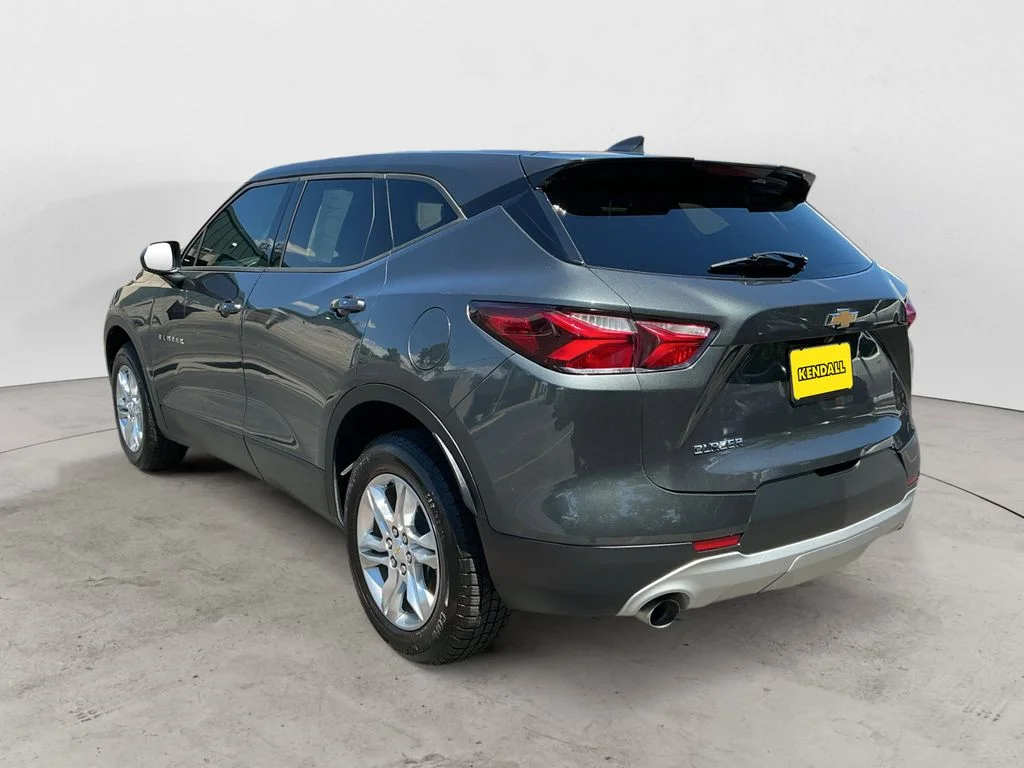 Used 2019 Gray Chevrolet Base image 7