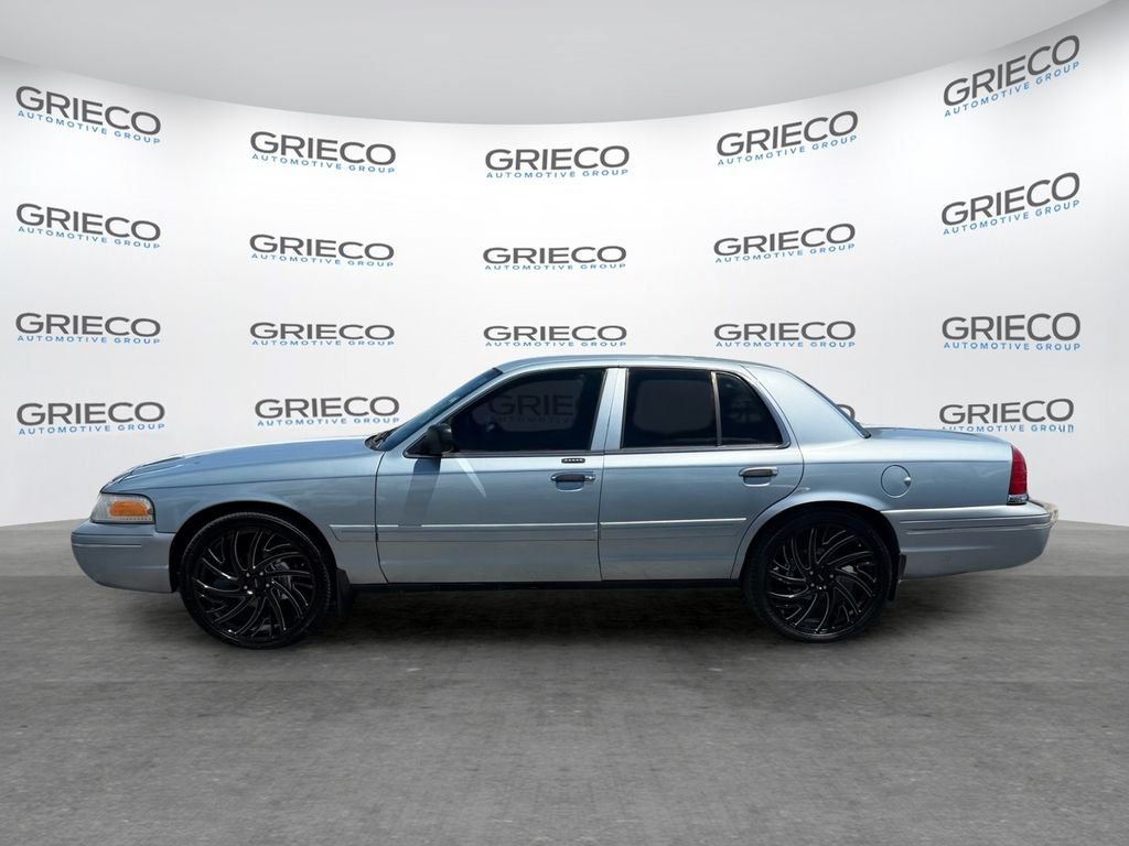 Used 2005 Silver Ford LX image 4