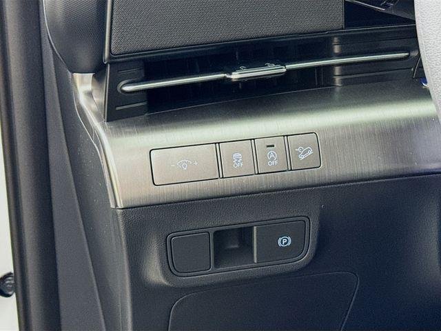 New 2026 White Hyundai SE FWD image 13