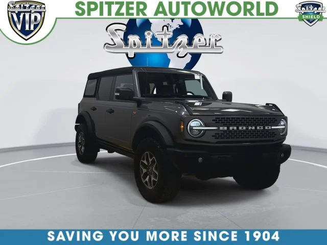 Certified Used 2025 Gray Ford Badlands image 3