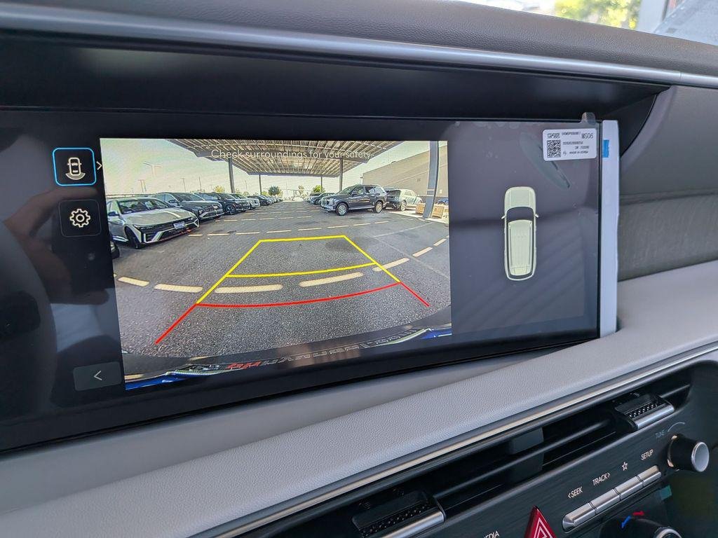 New 2026 Gray Hyundai Blue SEL 8P image 23