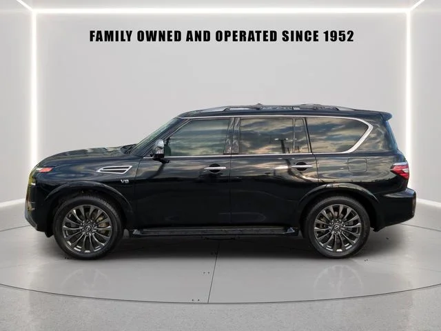 Certified Used 2022 Black Nissan Platinum image 3