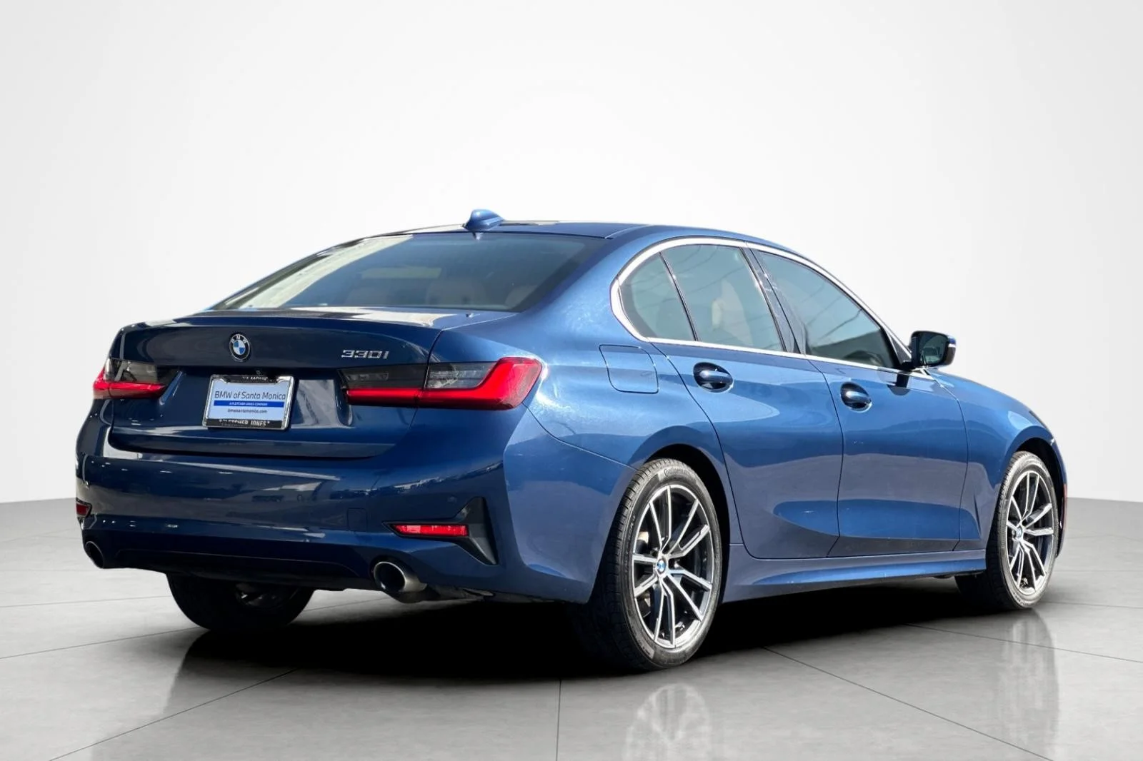Used 2021 Phytonic Blue Metallic BMW 330i image 5