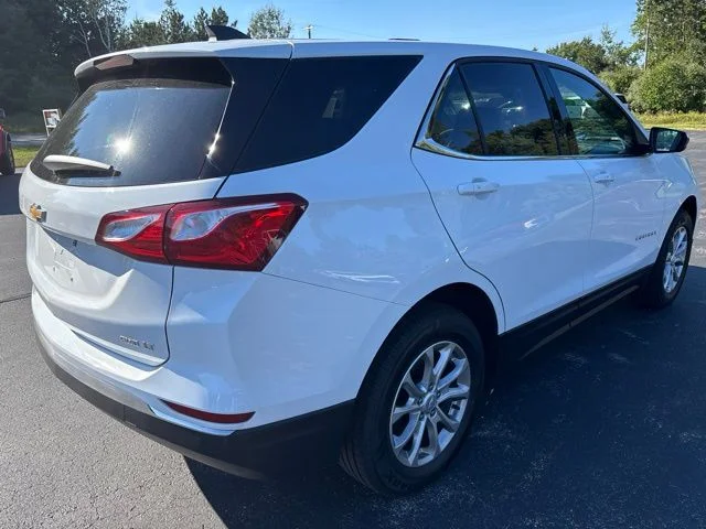 Used 2018 White Chevrolet LT image 3