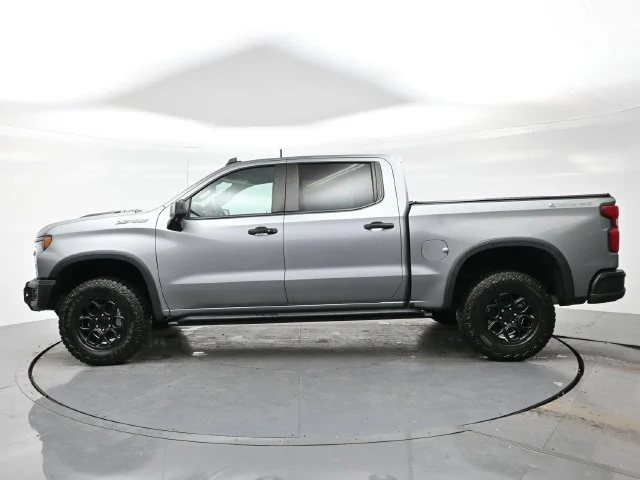 Used 2023 STERLING GRAY METALLIC Chevrolet ZR2 image 4