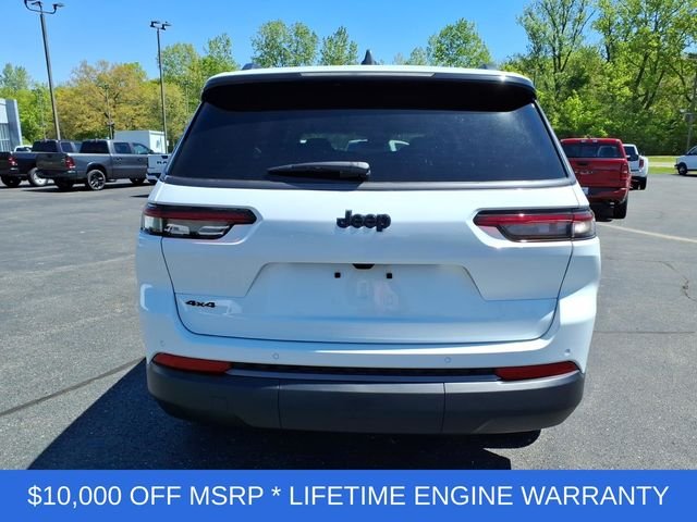 New 2026 Bright White Clear-Coat Exterior Paint Jeep Altitude image 6